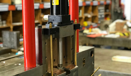 Hydraulic Oil: Injection Moulding Precision Engineering